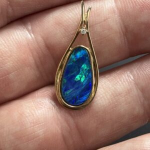 Lightning Ridge Black Opal in Gold Pendant